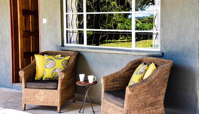 Chalet verandah overlooking the Zambezi